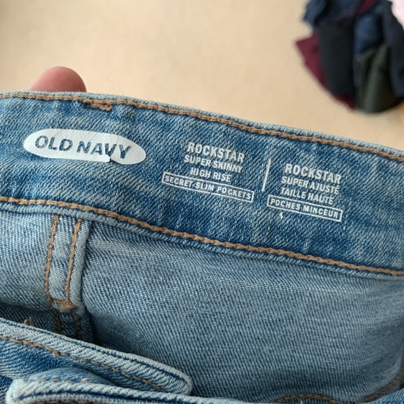 High-waisted Button-Fly Jeans - Picture 2 of 2